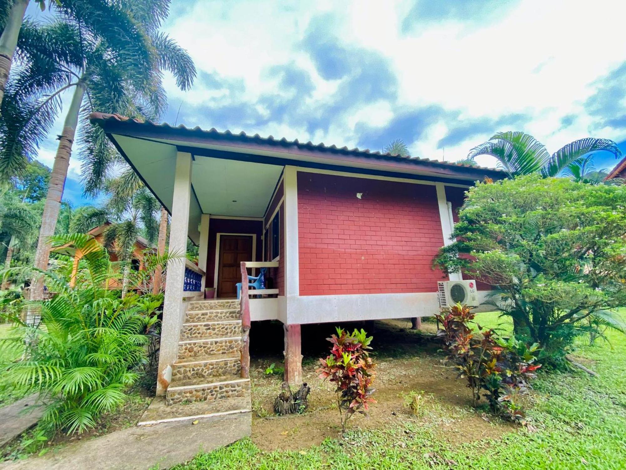 Khao Sok Nung House Otel Khao Sok National Park Dış mekan fotoğraf