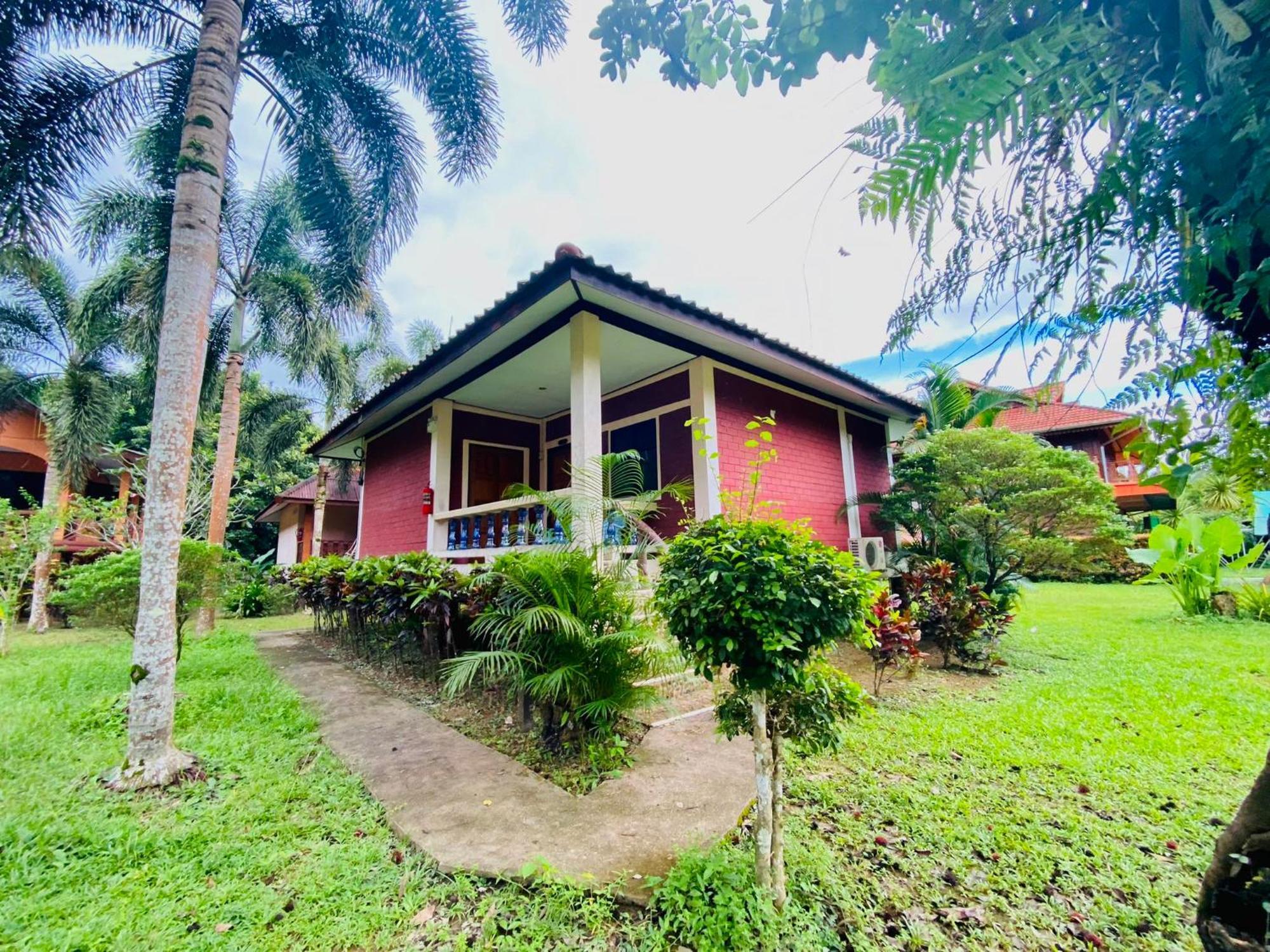 Khao Sok Nung House Otel Khao Sok National Park Dış mekan fotoğraf